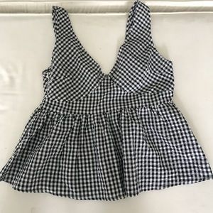 Women’s size medium hingham top